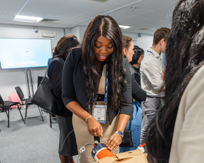 A delegat tests Interventional Nephrology techniques at UKKW 2025